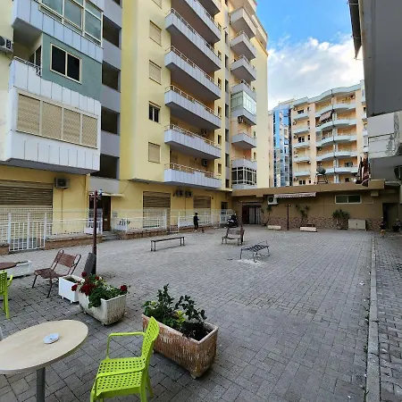 Shell Apartment *